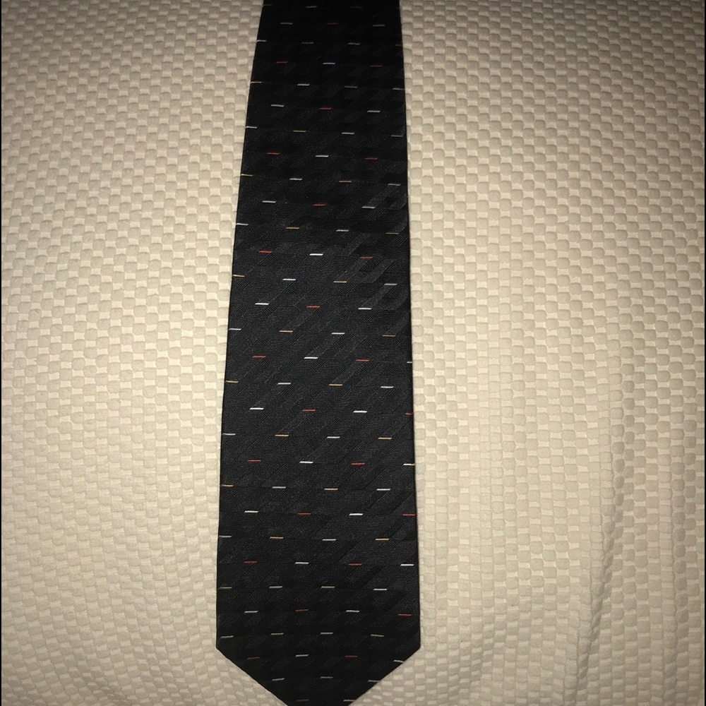 NWOT silk tie.
